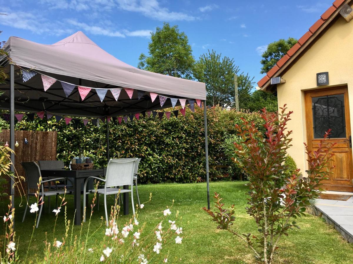 Libellule Panzió Coussac-Bonneval Kültér fotó